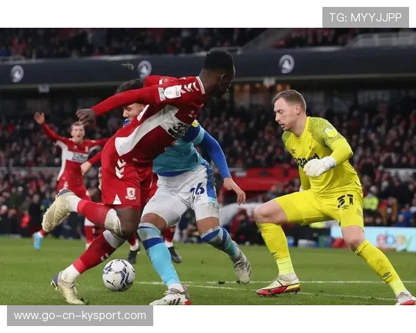 多特蒙德持续施压，阿德耶米威胁明显