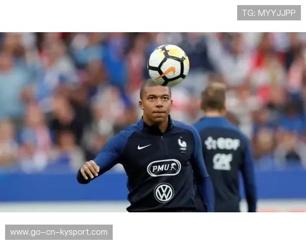 姆巴佩关键突破撕开防线，法国掌握主动权